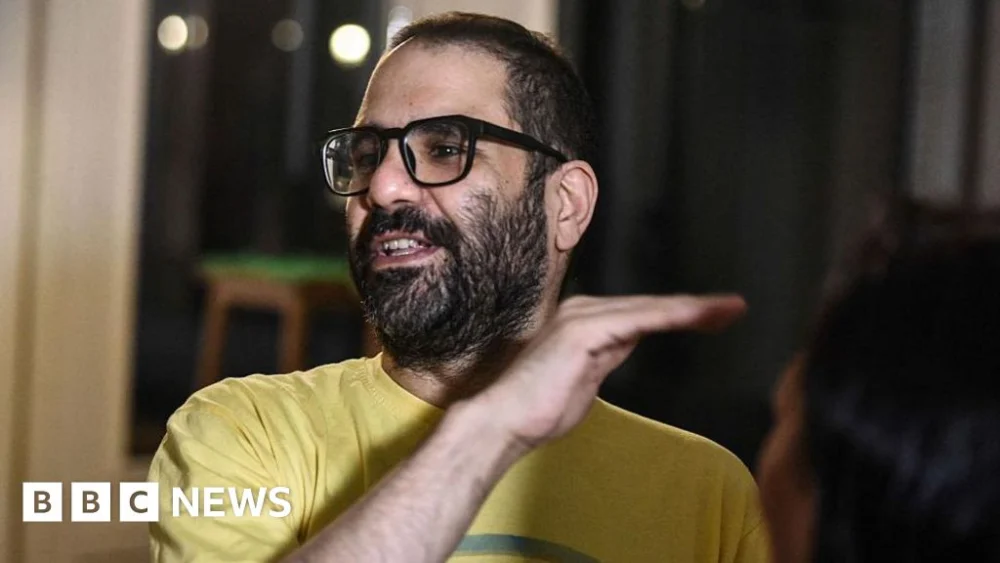 British-Egyptian dissident apologises for tweets as Tories push for UK deportation