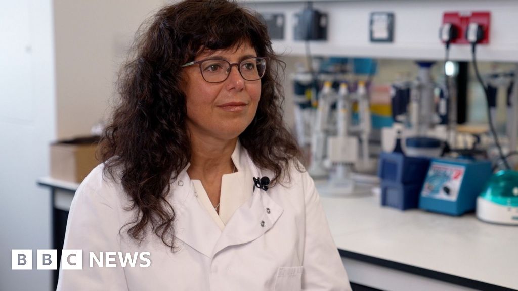 Alzheimer’s finger-prick blood test could transform diagnosis, experts say