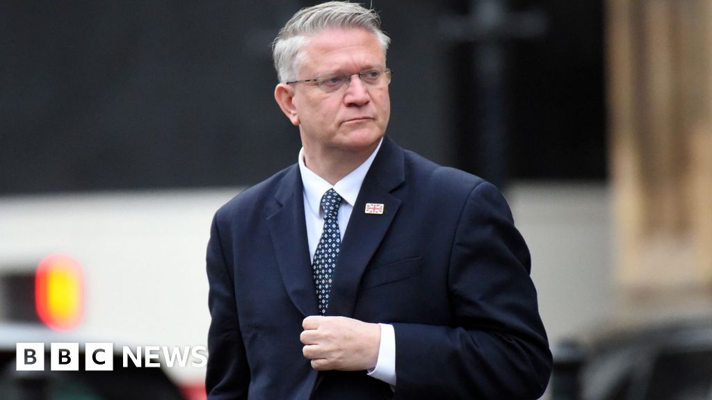 Andrew Rosindell quits Tories and defects to Reform UK