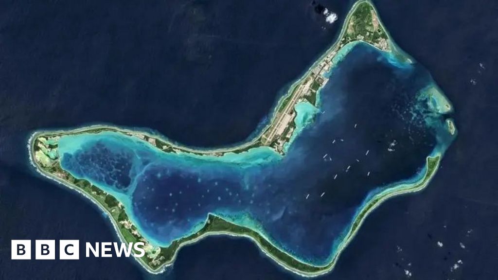 Chagos Islands debate delayed as Tories call for halt to bill