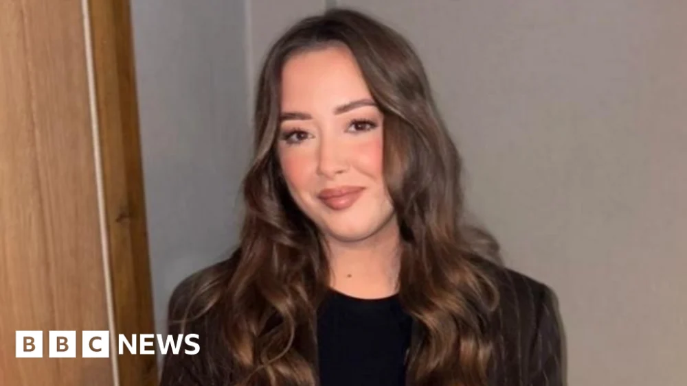 Endometriosis: ‘It’s like barbed wire,’ says woman on gynae waiting list.