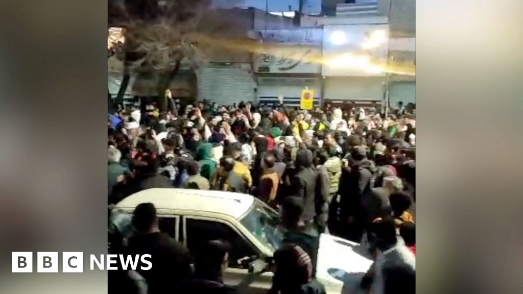 Footage shows violent clashes as Iran protests spread to more areas