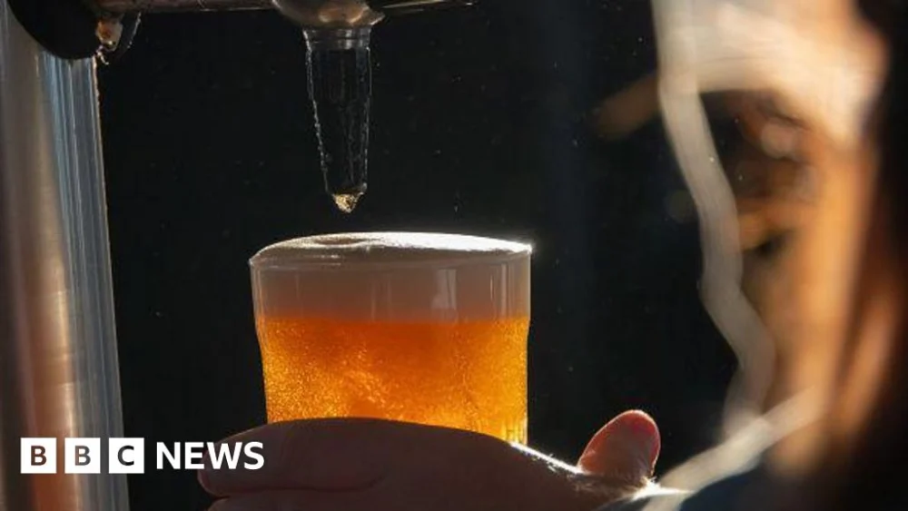 Growing number of adults avoid booze, NHS survey suggests