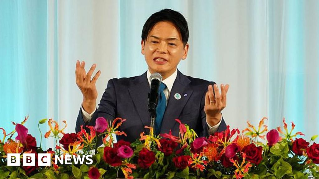 Japanese city mayor apologises for calling colleagues ‘human scum’