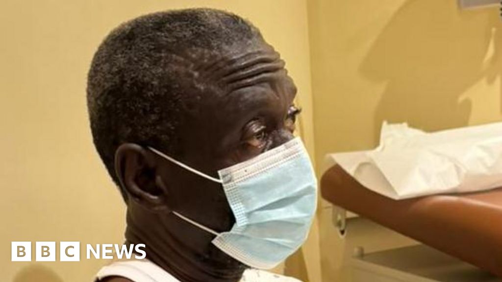 Kizza Besigye: Life of veteran Ugandan opposition leader in danger, wife says