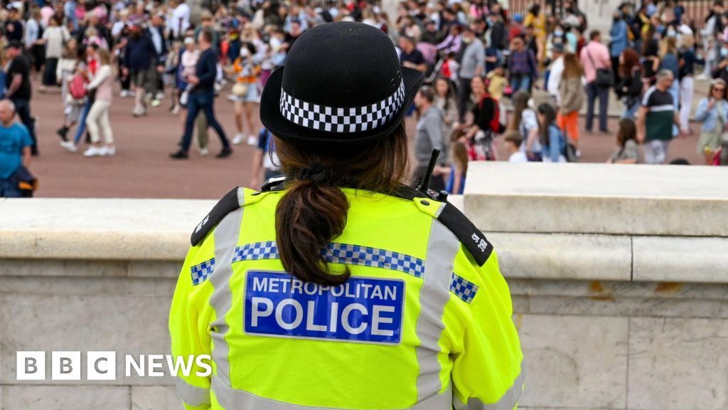 Met Police and Sadiq Khan hail lowest homicide rates since 2014.