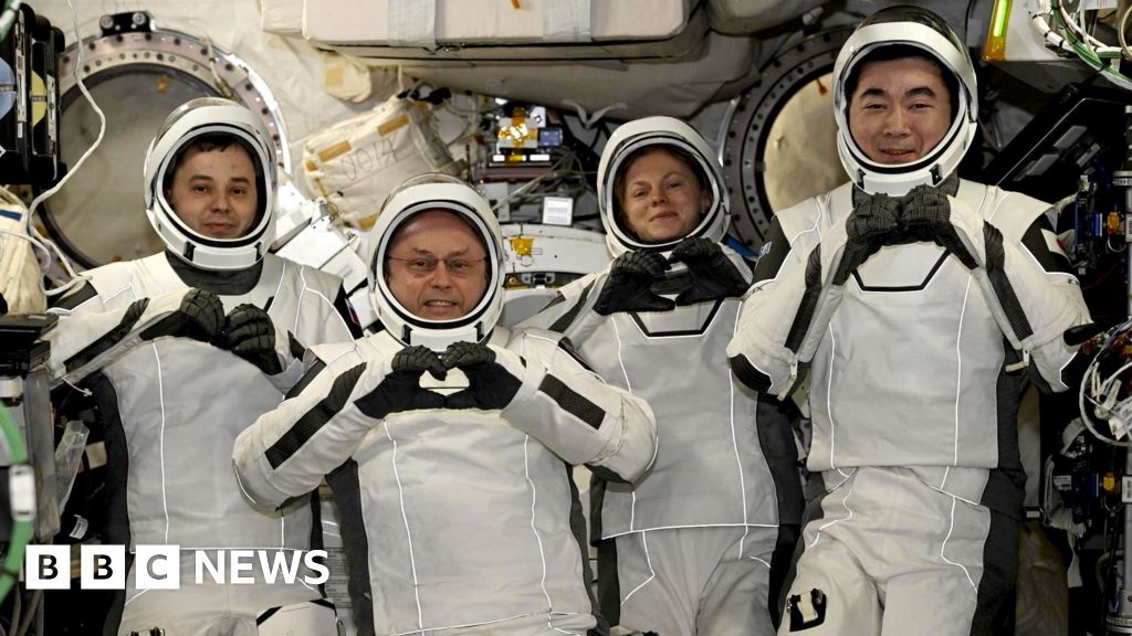 Nasa astronauts begin ‘bittersweet’ medical evacuation from space station
