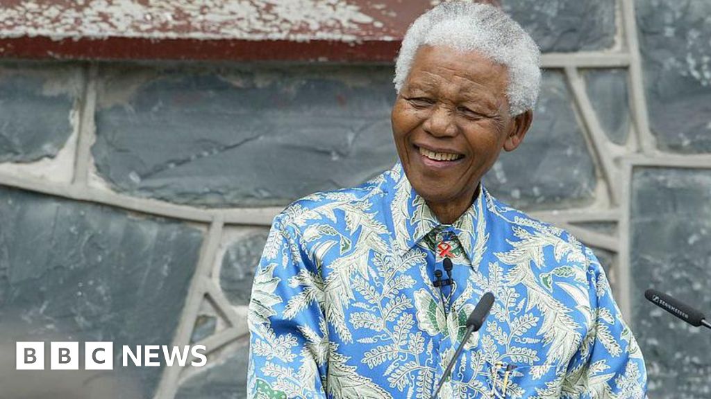Nelson Mandela’s personal items can be sold after daughter wins South Africa court battle.