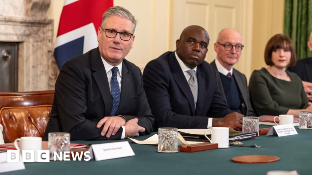 Target ‘divisive’ Reform in 2026, Keir Starmer tells ministers