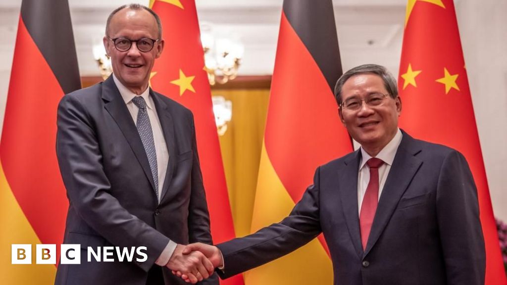 German Chancellor Warns of Trade Imbalance with China During First Beijing Trip