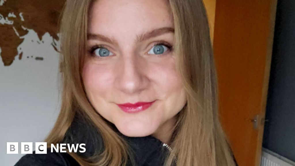 How are UK passport rules changing for British dual nationals?