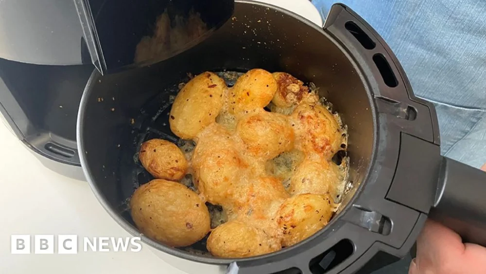 Last chance for North Lincolnshire pensioners to get air fryers