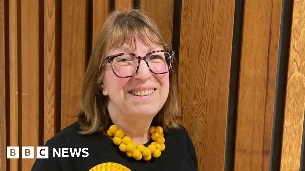 Lib Dems win Zetland by-election after Reform controversy