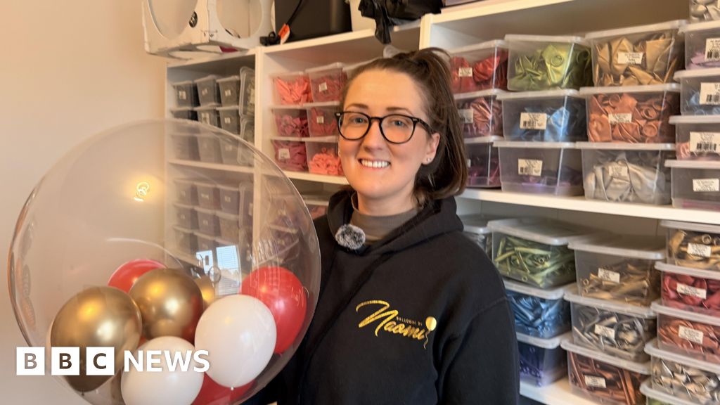 Lincoln business urges balloon release ban