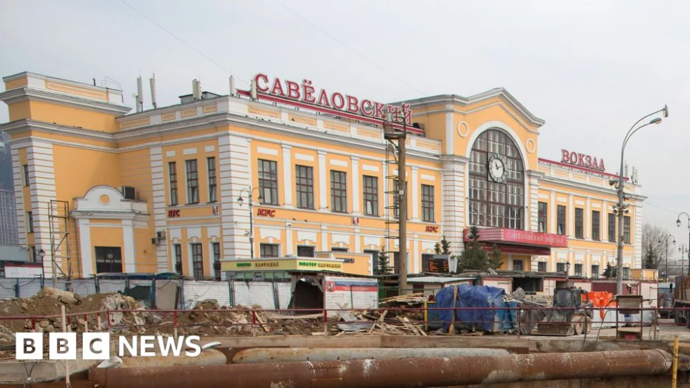 Moscow rail hub explosion was suicide bomb, Russian officials say