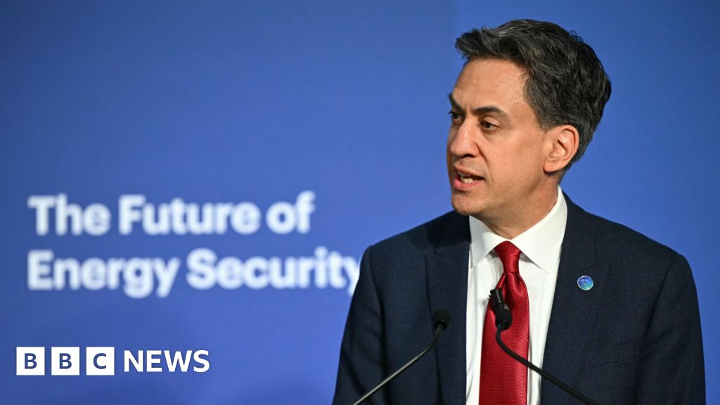 MPs fear data centre boom could derail Miliband’s net zero plans
