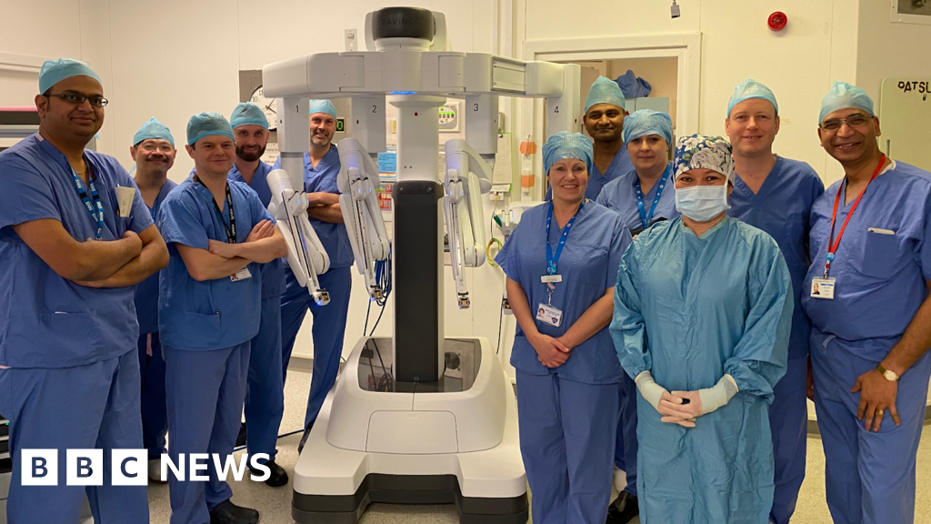 Royal Stoke hospital to be UK’s largest robotic surgery centre