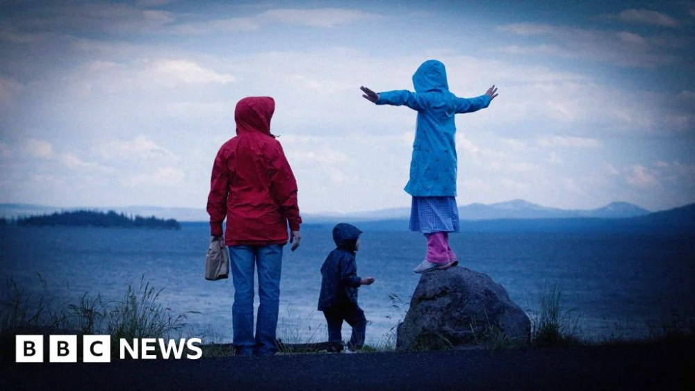 ‘A trap you can’t escape’: The women who regret being mothers