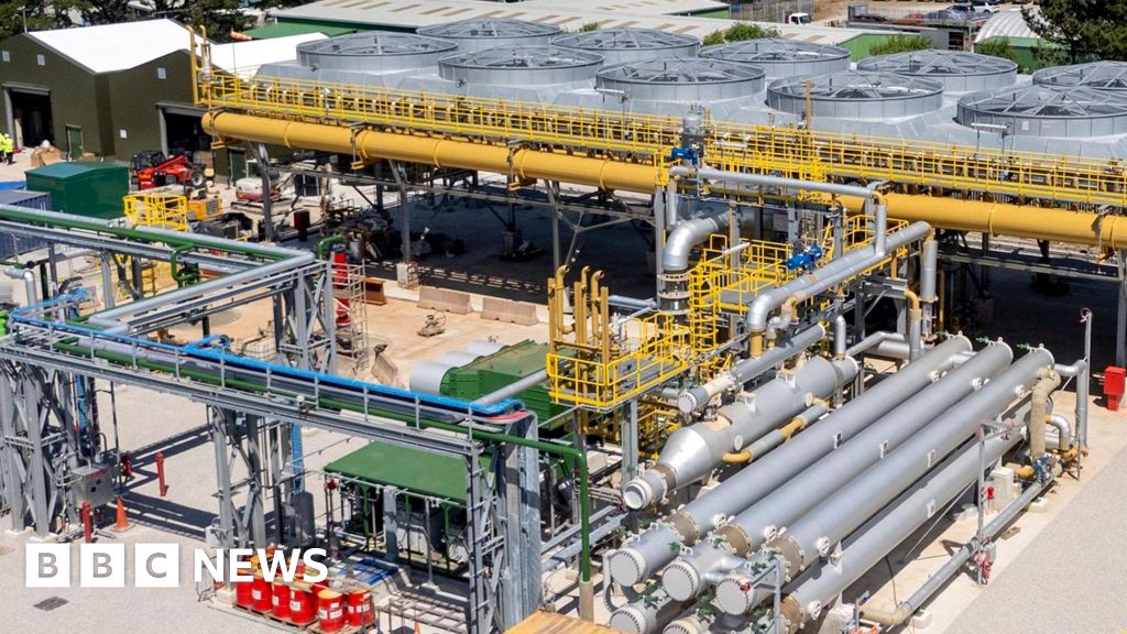 Earth’s heat to produce electricity for homes in UK clean energy first.