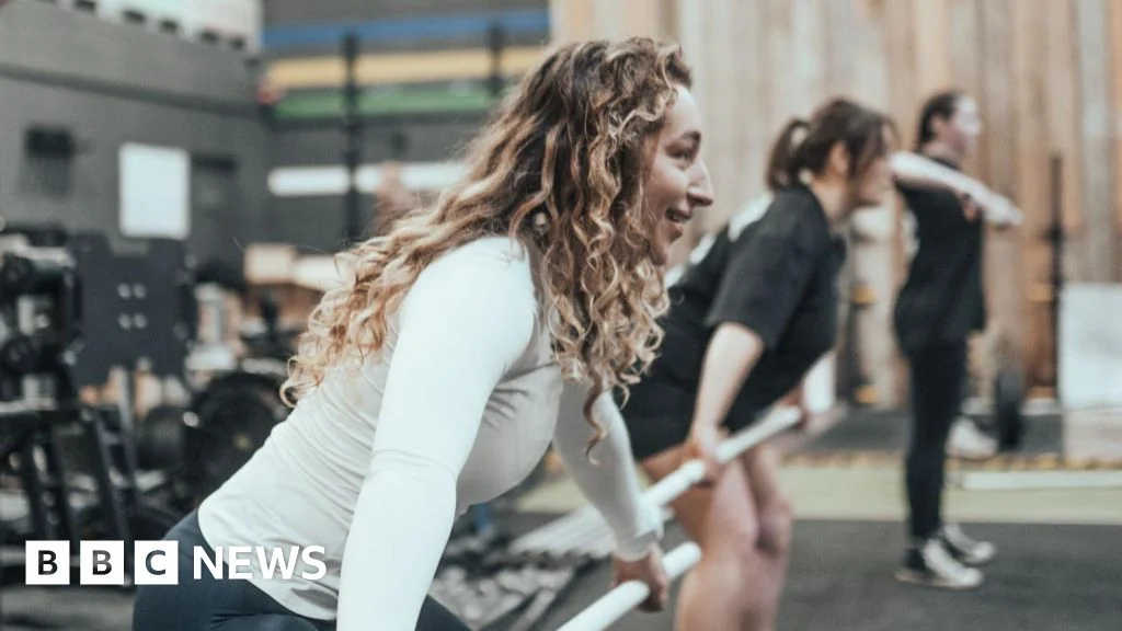 Forget nightclubs. Us twenty-somethings are going out – to the gym.