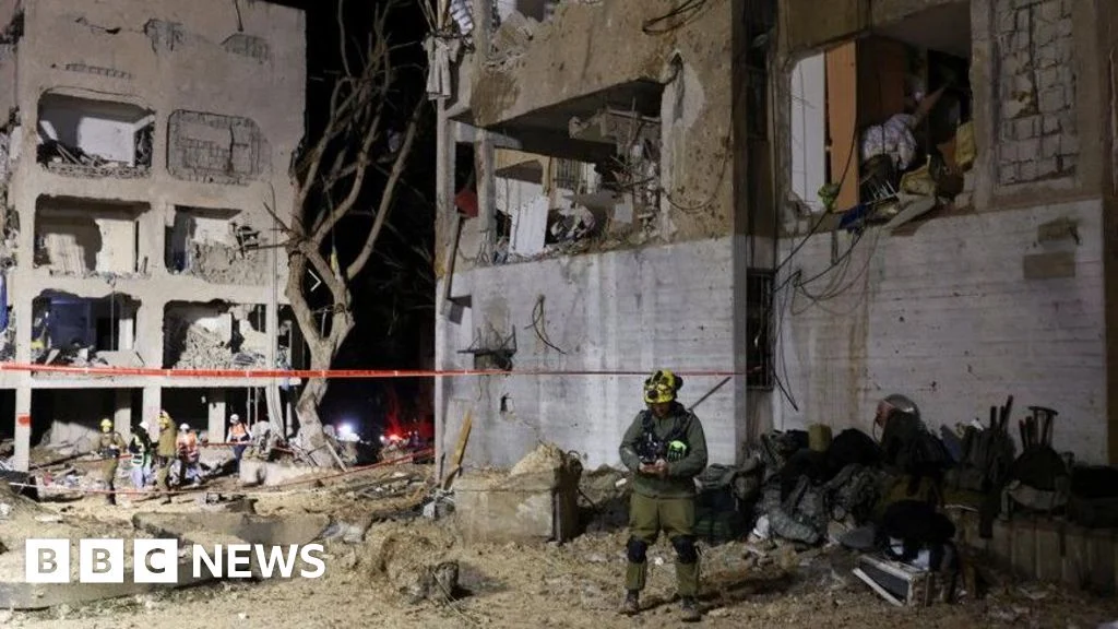 Iran war: Missiles injure 160 in towns near Israeli nuclear site