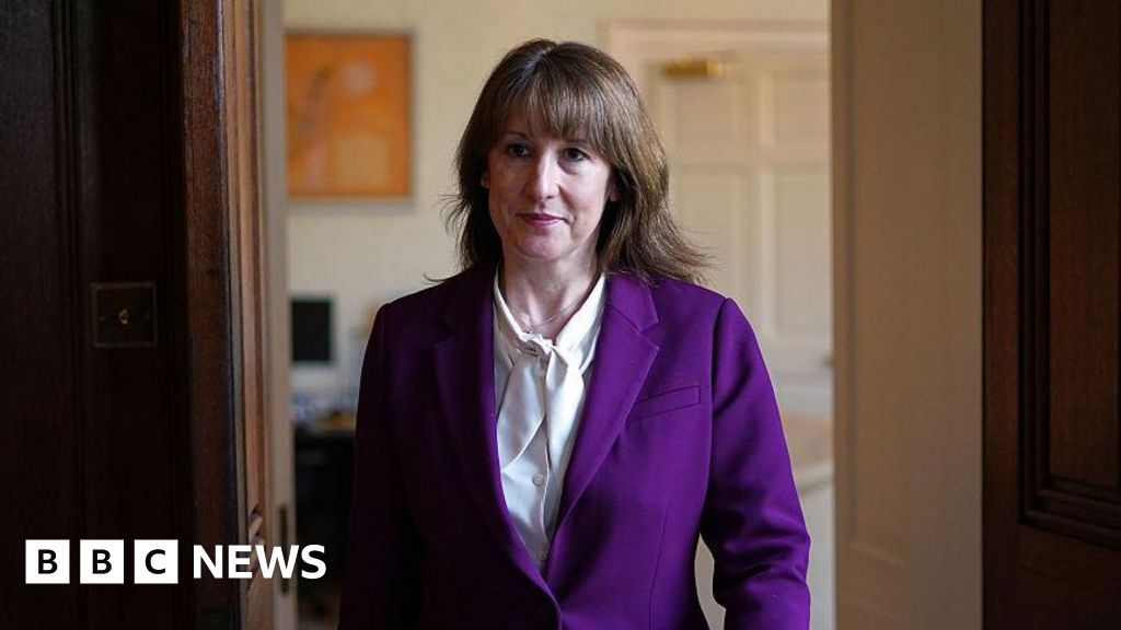 Reeves to look at how to help households with heating oil bills