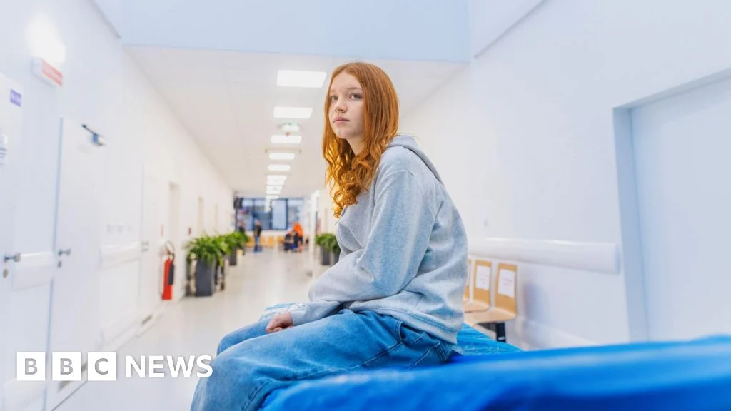 Satisfaction with NHS lower in younger groups, survey suggests