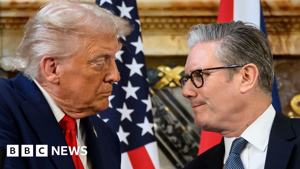 Starmer and Trump speak for first time since US president’s Iran criticism