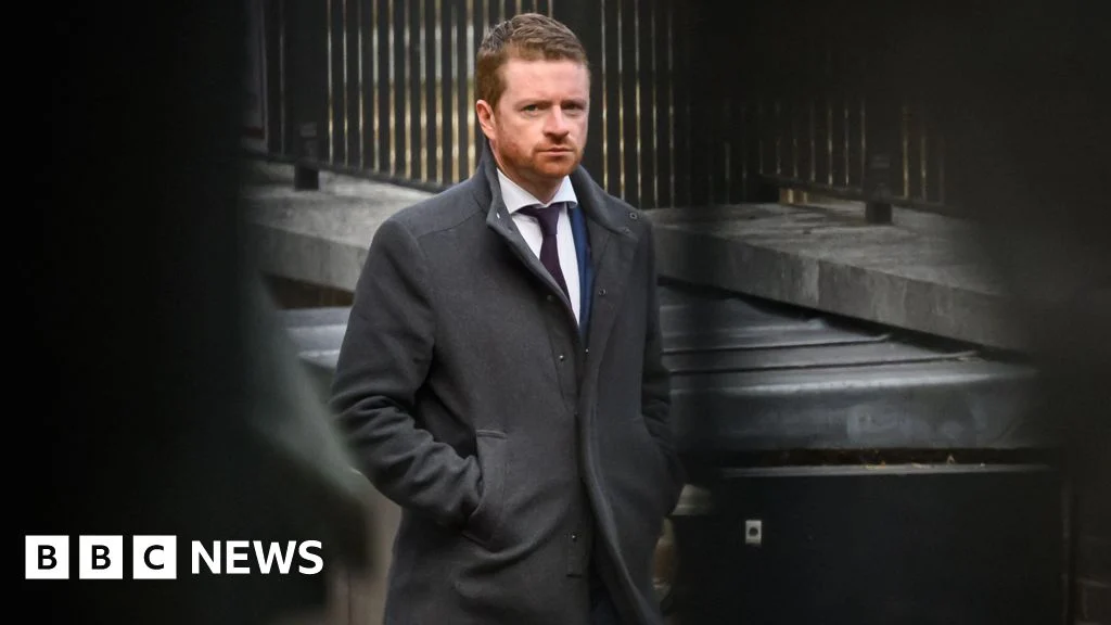 Streeting queries police dropping McSweeney phone theft inquiry