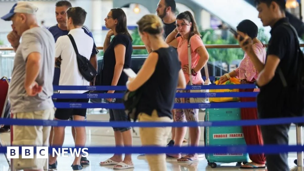 Thousands more flights cancelled as Iran strikes continue