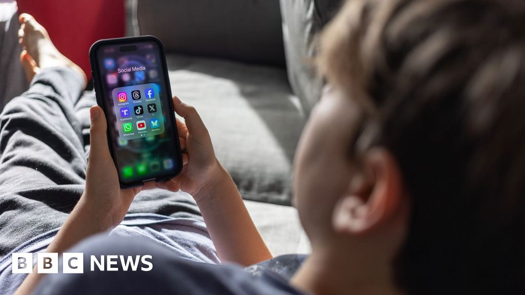 UK social media ban for under-16s consultation begins