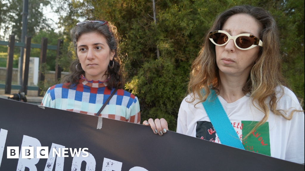 War fuels debate in Cyprus over UK military bases.