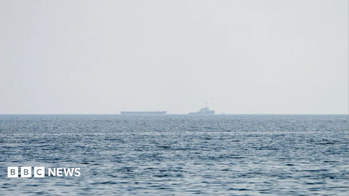 US and Iran trade more strikes as fears of escalation mount