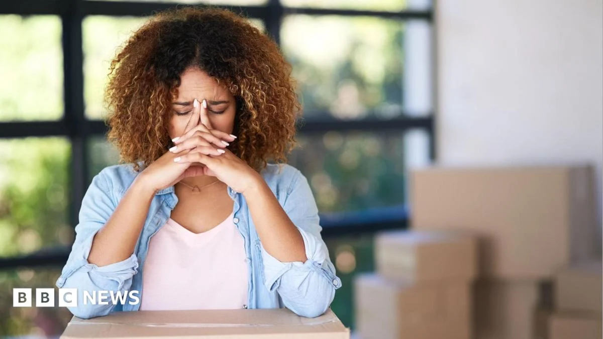 What is gazundering and how can it be avoided?