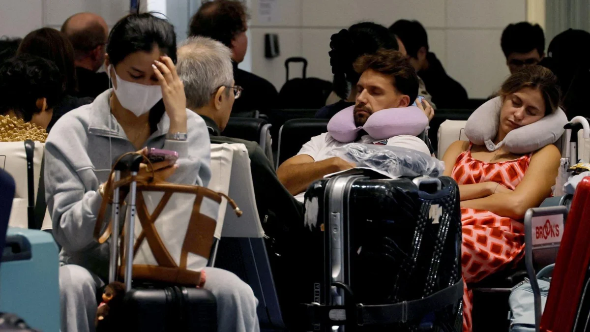 Millions urged to evacuate as Typhoon Dujuan hits Japan