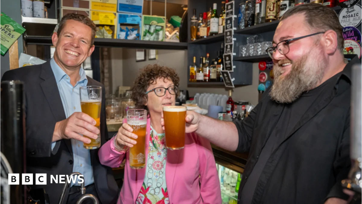 Pubs, hotels and gyms in Wales to get 30% business rates cut