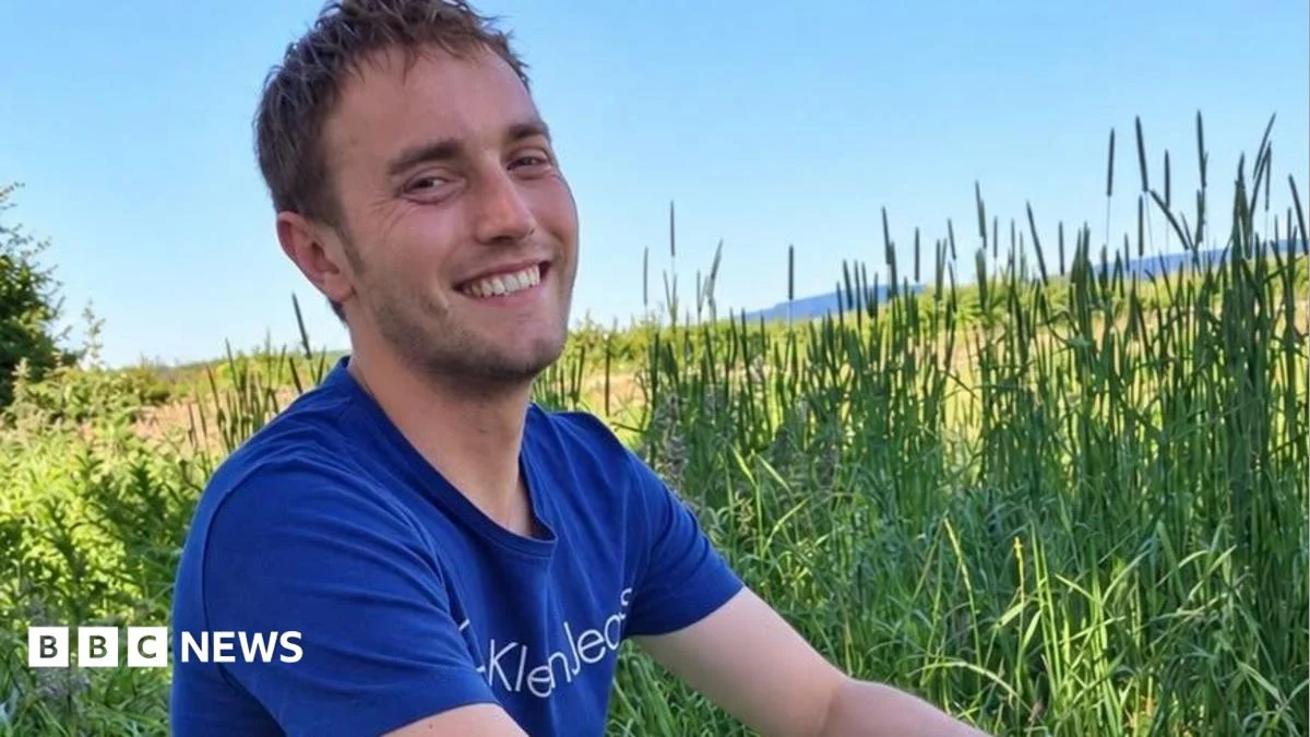 Coroner warns of risk of future deaths at mental health unit where patient was killed.