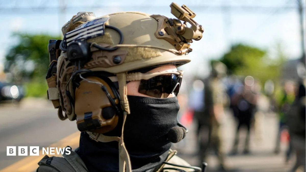 Details of thousands of US immigration agents leaked in major hack.